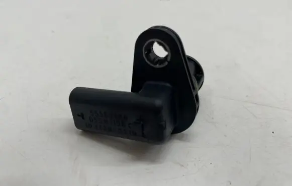 Opel Corsa E Camshaft position sensor 55580466