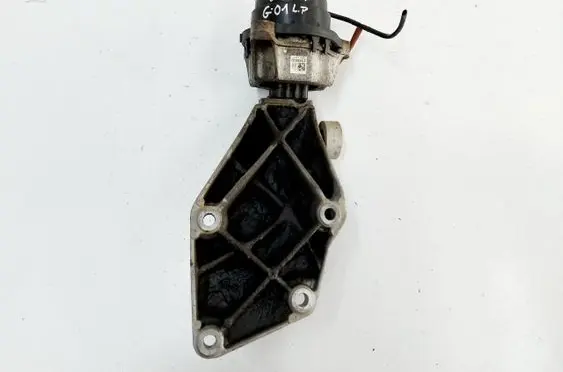 BMW X3 G01 Engine mount vacuum valve 2791583