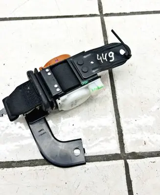 Mitsubishi Outlander Front seatbelt C7176812