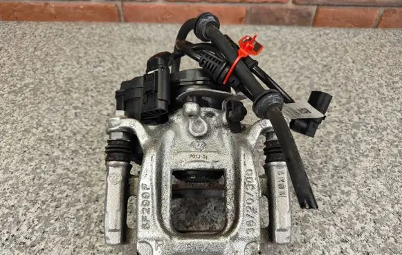 BMW 2 Active Tourer U06 Rear brake caliper 8837110