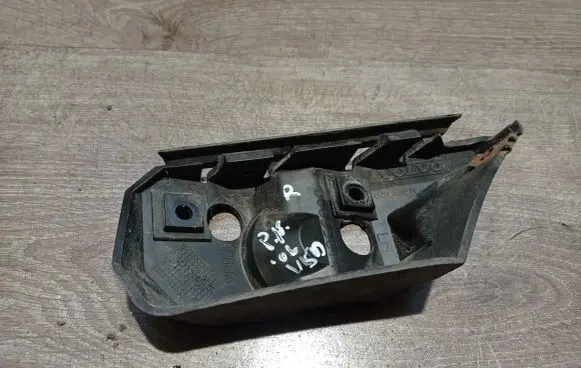 Volvo V50 Front bumper mounting bracket 30655874