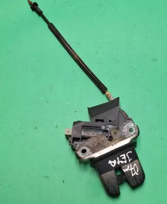 Volkswagen Jetta V Tailgate/trunk/boot lock/catch/latch 4f5827505