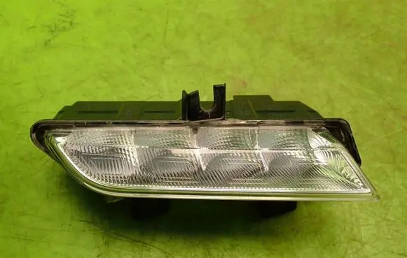 Renault Clio IV Front fog light trim/grill 266000411R