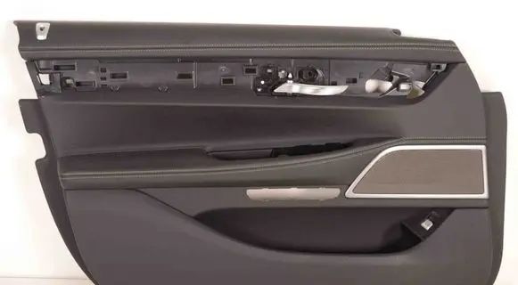 BMW 7 G11 G12 Front door card panel trim