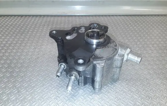 Jeep Compass Vacuum pump 03G145209C