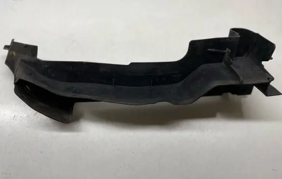 Audi Q7 4M Fender end trim 4M0821169C