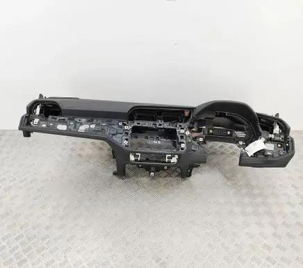 Audi Q3 F3 Dashboard 83C857001A