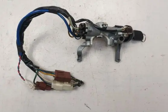 Suzuki Swift Cultus Ignition lock 316450