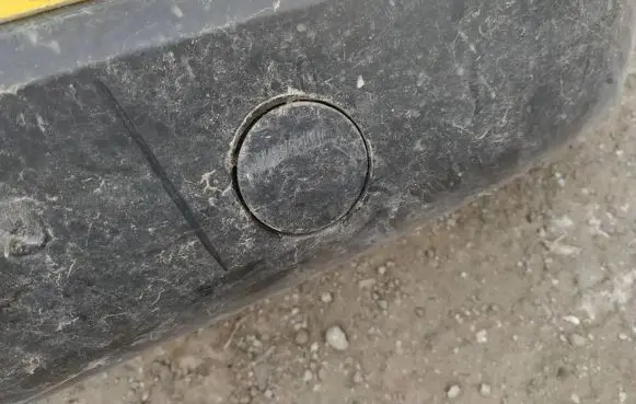 Rear bumper row hook cap/cover