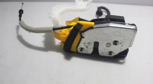 KIA Ceed Front door lock