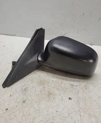 Mitsubishi Colt Front door electric wing mirror 