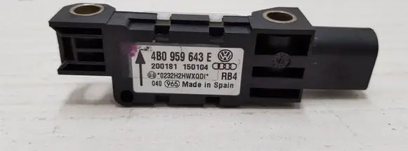 Audi A6 S6 C5 4B Airbag deployment crash/impact sensor 4B0959643E 0232H2HWXQD 200181150104