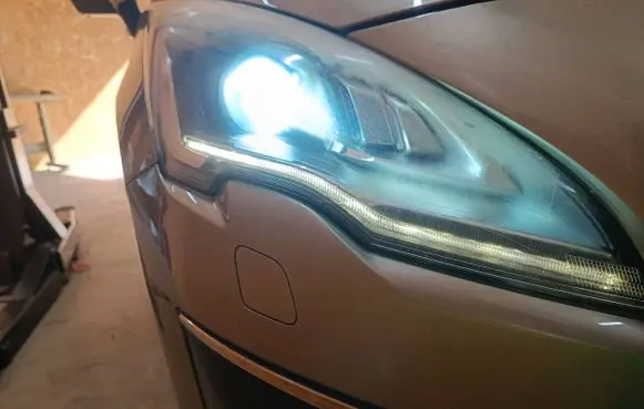 Peugeot 3008 I Headlight/headlamp 9805525680 89907706