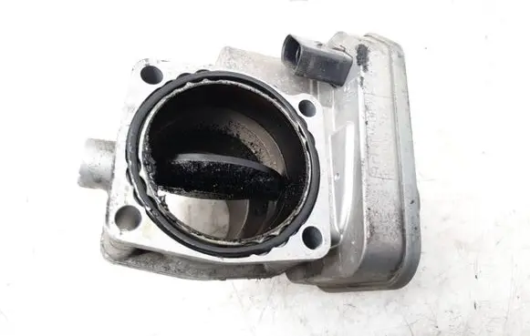 Opel Astra J Throttle valve B110260896 8981052101