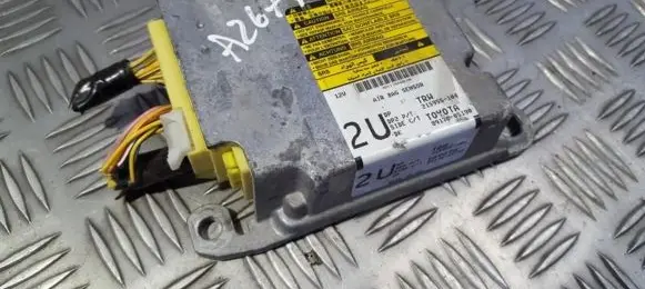 Toyota Avensis T250 Airbag control unit/module 8917005190