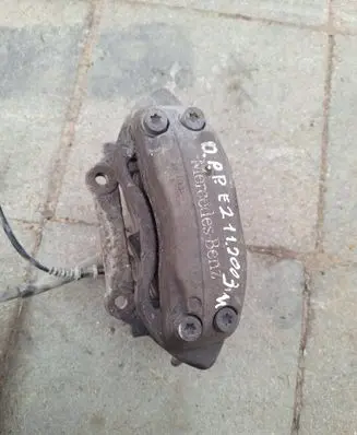 Mercedes-Benz E AMG W211 Front brake caliper 20704604