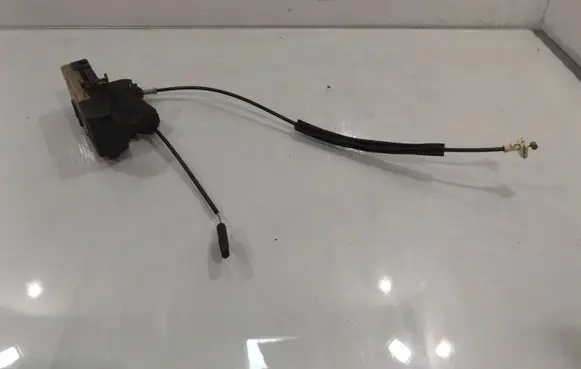Opel Astra F Front door lock 