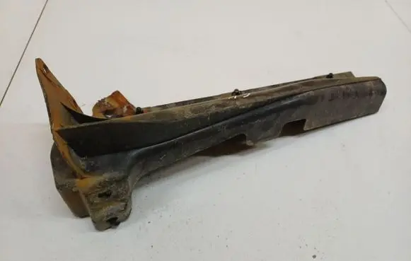 Subaru Legacy Rear bumper mounting bracket 57731AG150