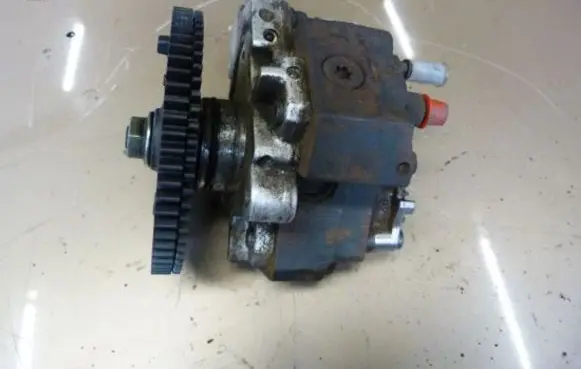 Renault Master II Fuel injection high pressure pump