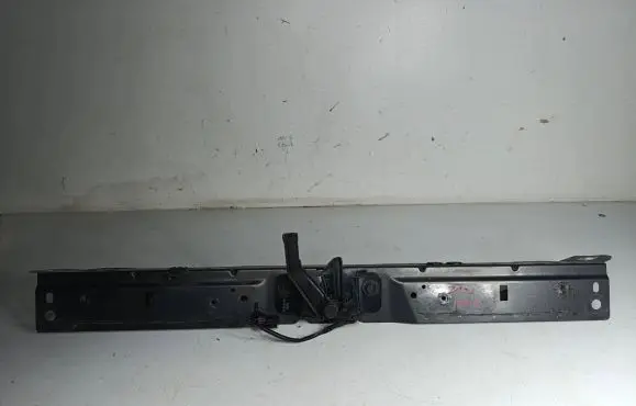 Opel Insignia A Top upper radiator support slam panel