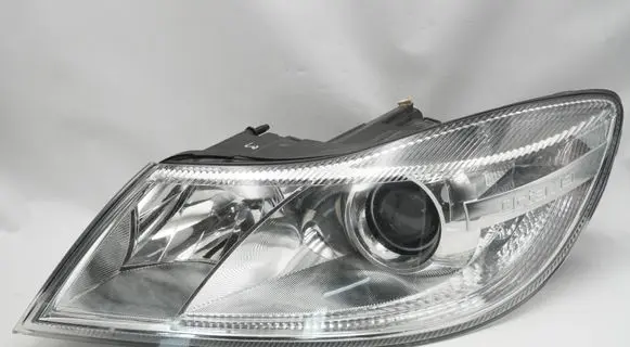 Skoda Octavia Mk2 (1Z) Headlight/headlamp 1Z1941015F
