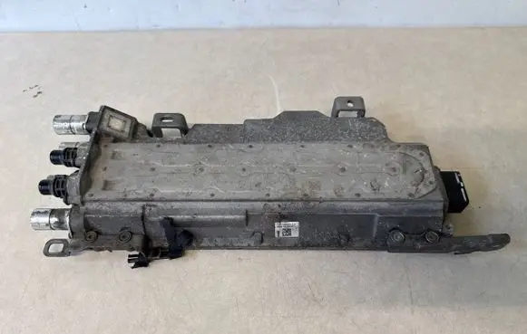 BMW 7 G11 G12 Voltage converter inverter 8696048