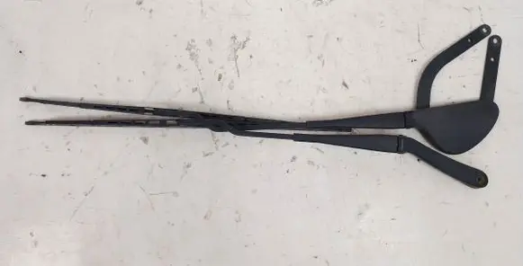 Mercedes-Benz CL C215 Front wiper blade arm 