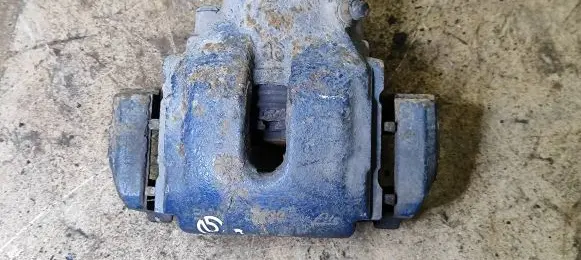 BMW X5 E53 Front brake caliper