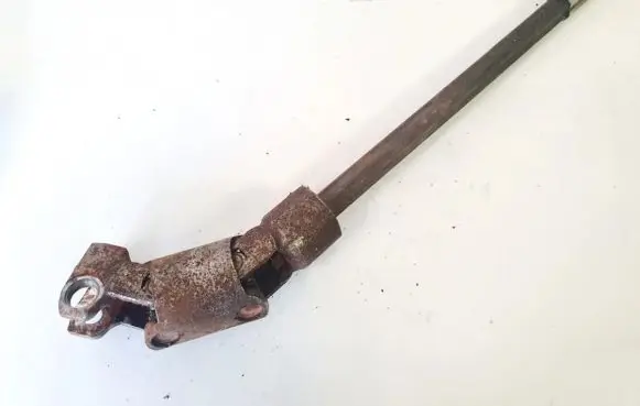 Volkswagen PASSAT B5.5 Steering column universal joint