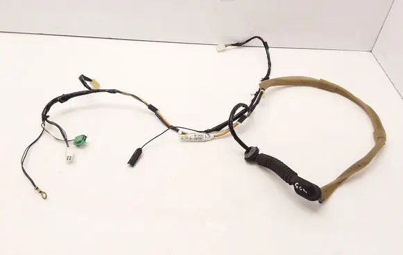 Suzuki Swift I Tailgate/trunk wiring harness 3668062J10