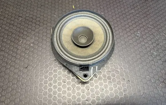 Opel Corsa D Rear door speaker 55701248 528393184 729724108605