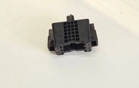 Mercedes-Benz GLS X167 Jacking socket point A1676984000