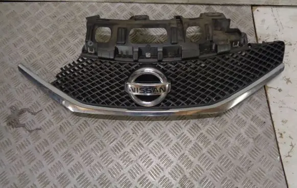 Nissan Note (E12) Front grill 623103VU0A