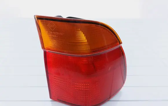 BMW 5 E39 Rear/tail lights 393326