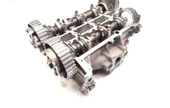 Ford Focus Engine head CM5G6090GC