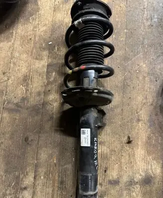Skoda Karoq Front shock absorber/damper 5Q3413031H