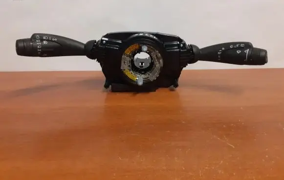 Volvo XC40 Indicator stalk 32275368 11786