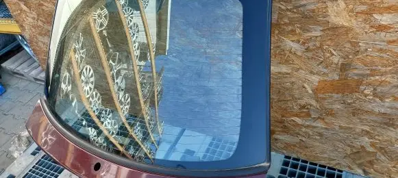 Opel Astra G Front vent window/glass (coupe) 