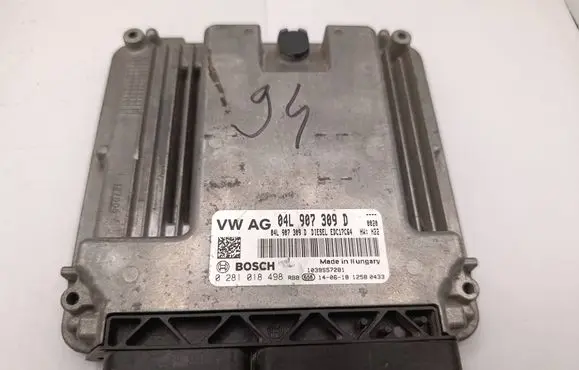 Audi A3 S3 8V Engine control unit/module 04L907309D 0281018498