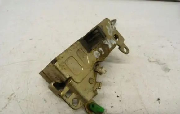 Iveco Daily 3rd gen Front door lock