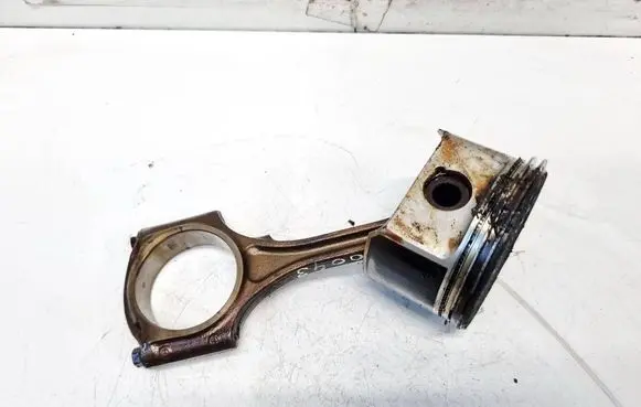Dodge Magnum Piston with connecting rod 