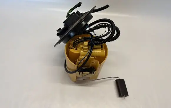 Mercedes-Benz Vito Viano W447 In-tank fuel pump A2054701494 A4474700594
