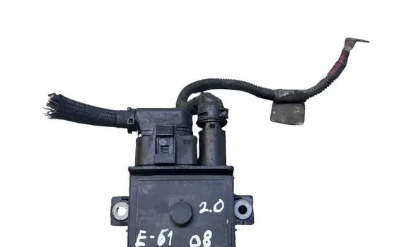 BMW 5 E60 E61 Glow plug pre-heat relay 779800003 0522120102 0004141185