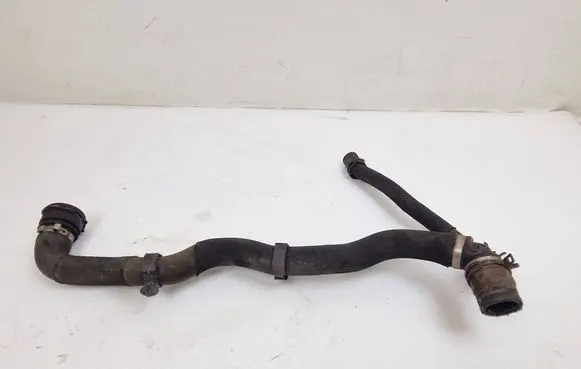 Mini Cooper Countryman R60 Engine coolant pipe/hose 15364210