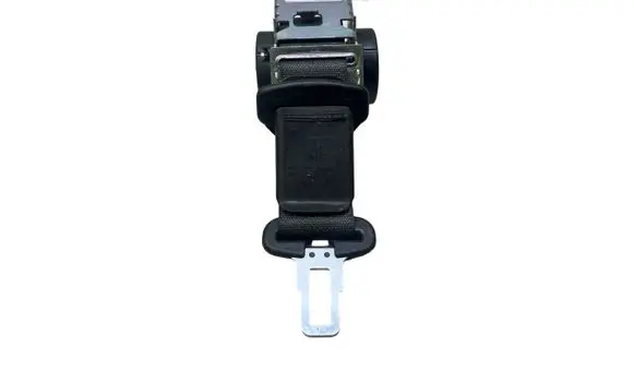 Middle seatbelt (rear)