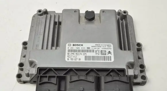 Peugeot 508 Engine control unit/module ECU 9676962780