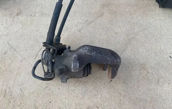 Volkswagen Caddy Rear brake caliper
