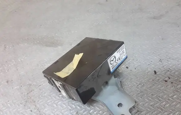 Mazda CX-7 Comfort/convenience module EH14675DZ