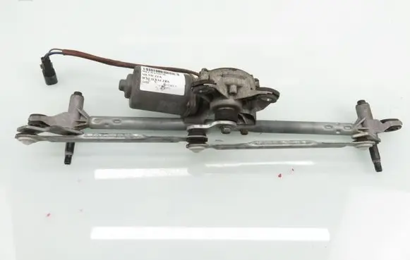 Opel Antara Front wiper linkage