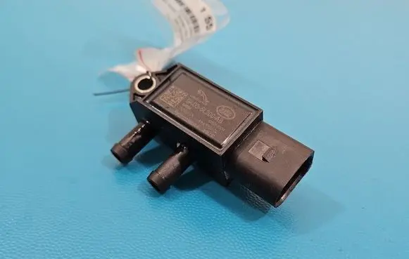 Land Rover Evoque I Exhaust gas pressure sensor G4D35L200AB IMPRK1557015